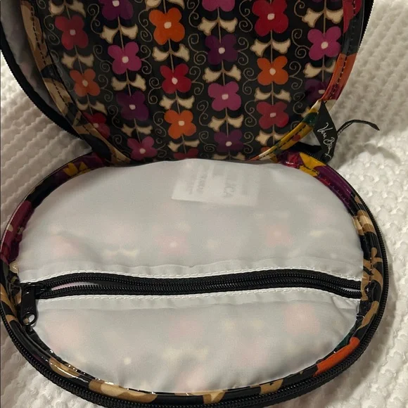 Vera Bradley Floral Patterned Women's Makeup Bag - Picture 4 of 5